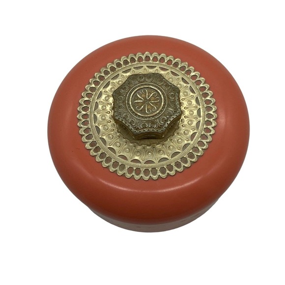 Vintage‎ Avon Unforgettable Beauty Dust Powder Box Hard Plastic Canister Empty - Picture 2 of 7